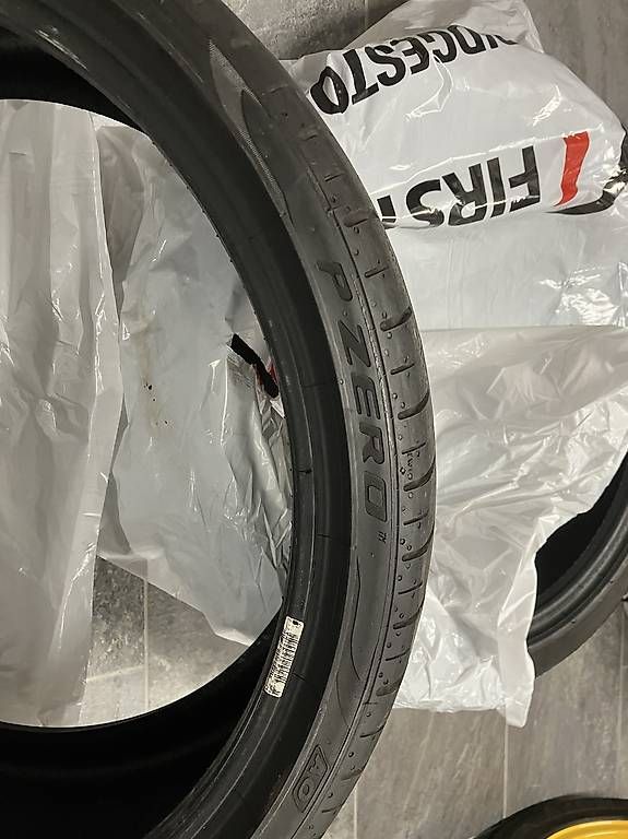 Pneus & Roues: Pirelli P ZERO 245 30 R20 – D'occasion à Menznau par siricius