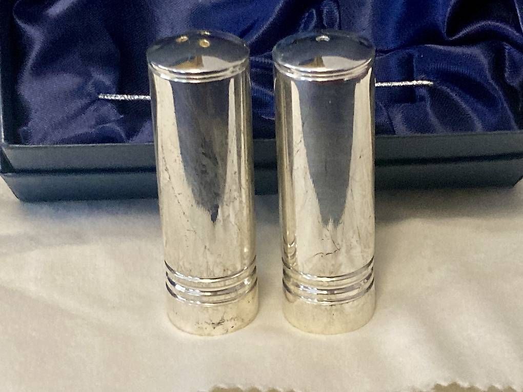 Geschirrsets: Elegantes, versilbertes Salz/Pfeffer-Set – Gebraucht aus Basel von Ricardo_X 2