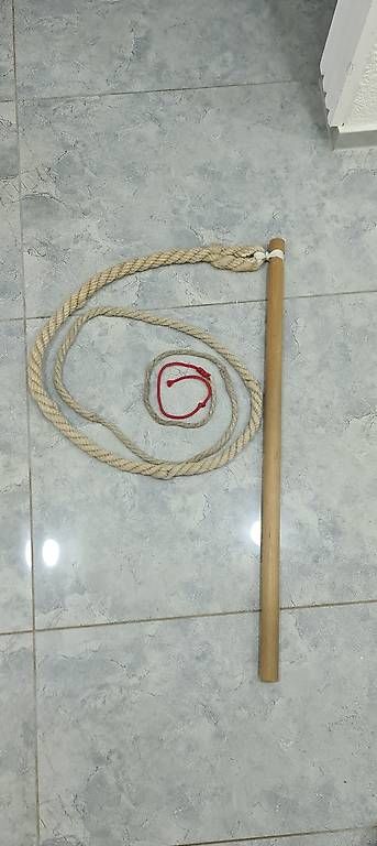 Giocattoli: Gut erhaltene Geisel  280 cm lang – Usato da Fulenbach venduto da ORANGE03 1