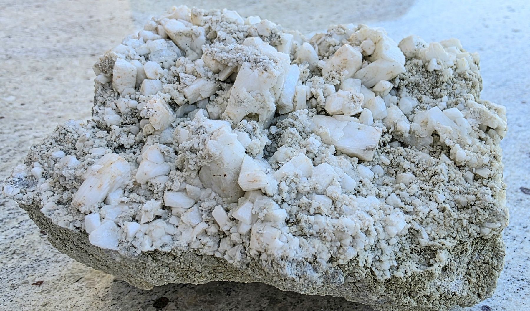 Minerali & Pietre curative: Periklin mit Apatit Fieschergletscher – Usato da Glis venduto da nbu_65ys 2