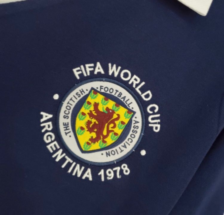 Umbro Canottiere & Pantaloni: Trikot Retro Schottland WM 1978 – Nuovo e nell'imballaggio originale da Dällikon venduto da robisport 2