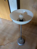 Stehlampe weiss Metall gebraucht
