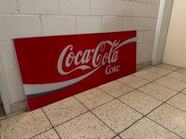 Coca-Cola Insegne: Coca-Cola Werbeschild (Plexiglas) – Usato da Binningen venduto da Basilisk_82