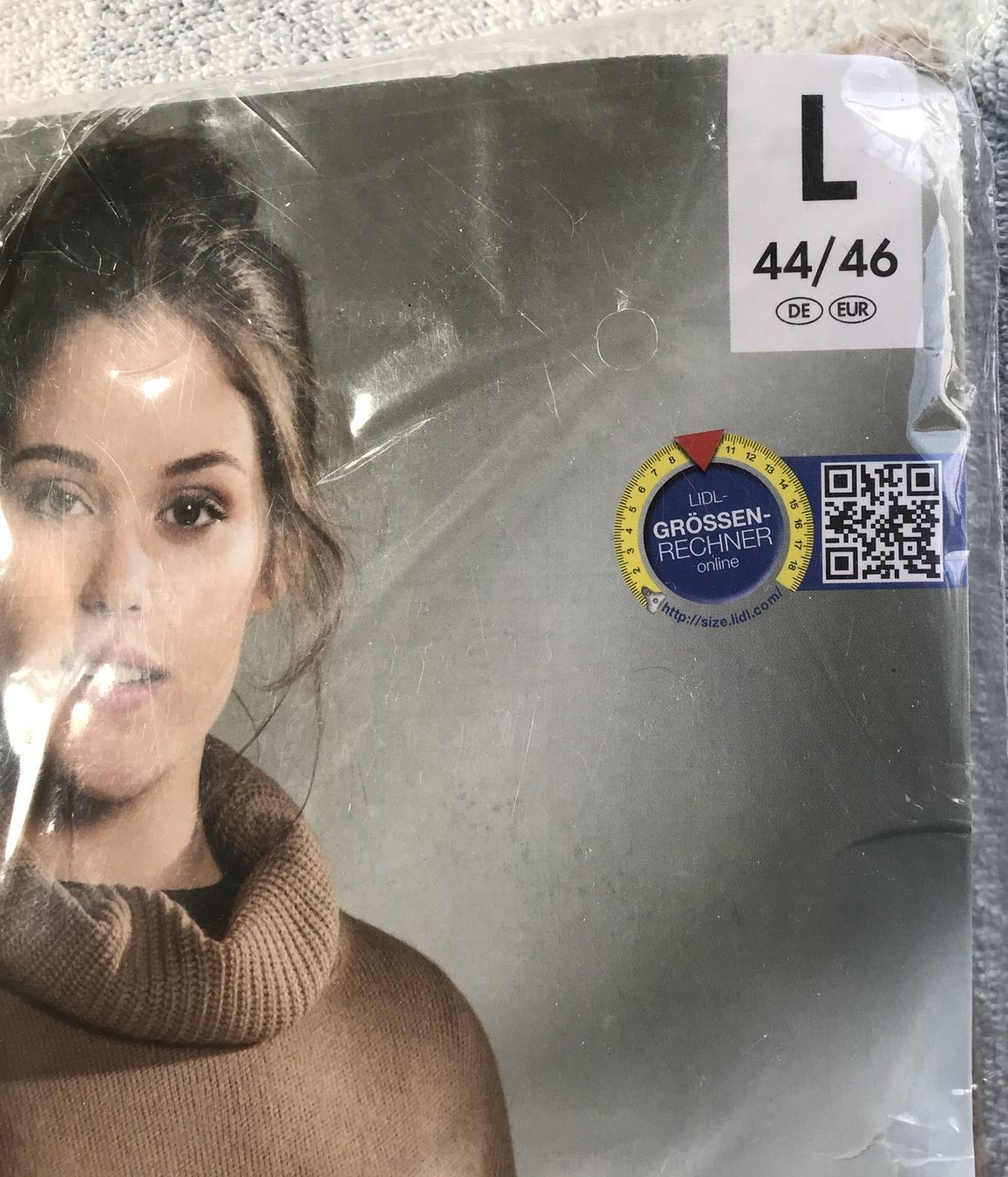 Pulls & Sweat-shirts: STRICK-PONCHO ORIGINALVERPACKT – Neuf avec emballage d'origine à Ostermundigen par Kari1937 2