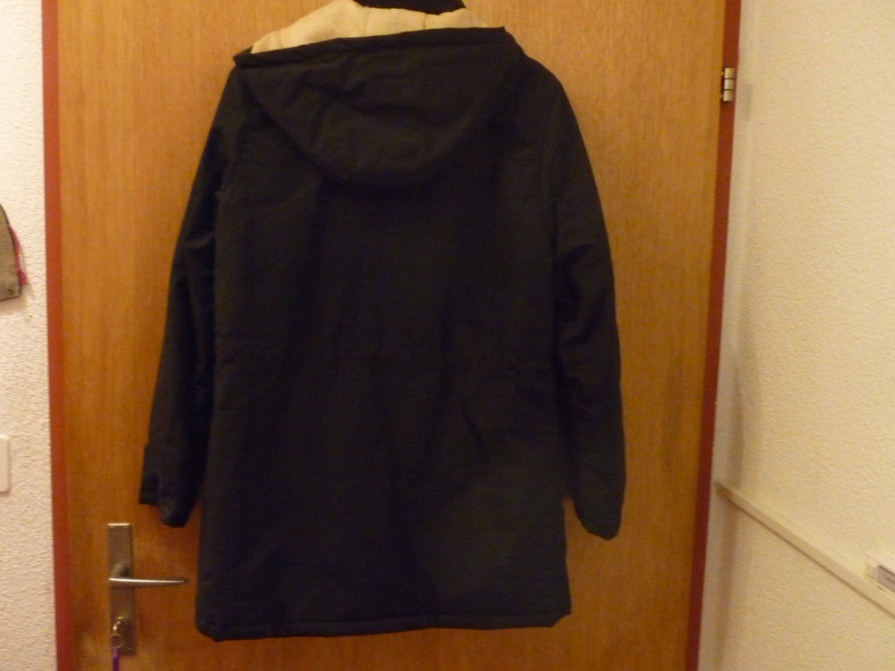 Giacche: Winterjacke mit Kapuze – Usato da Vaduz venduto da red94angel 1