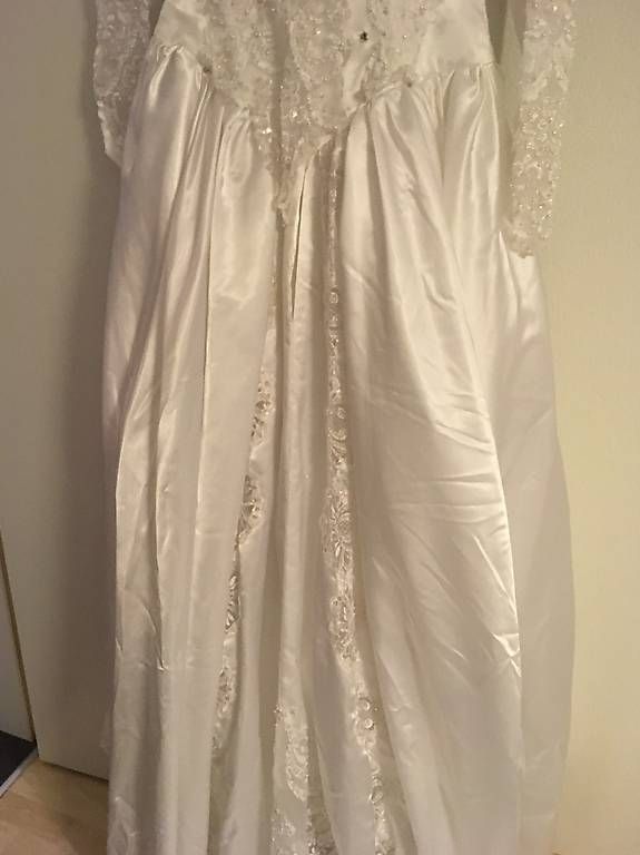 Vestiti: Hochzeitskleid – Usato da Worb venduto da Khloe72 3