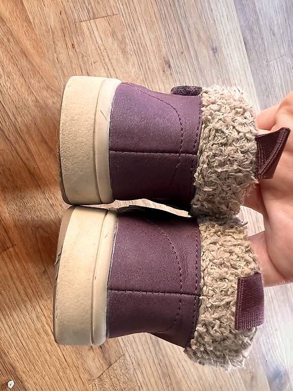 Schuhe für Jungen: Schuhe Gr. 23  – Gebraucht aus Zürich von esp_v7ml 2