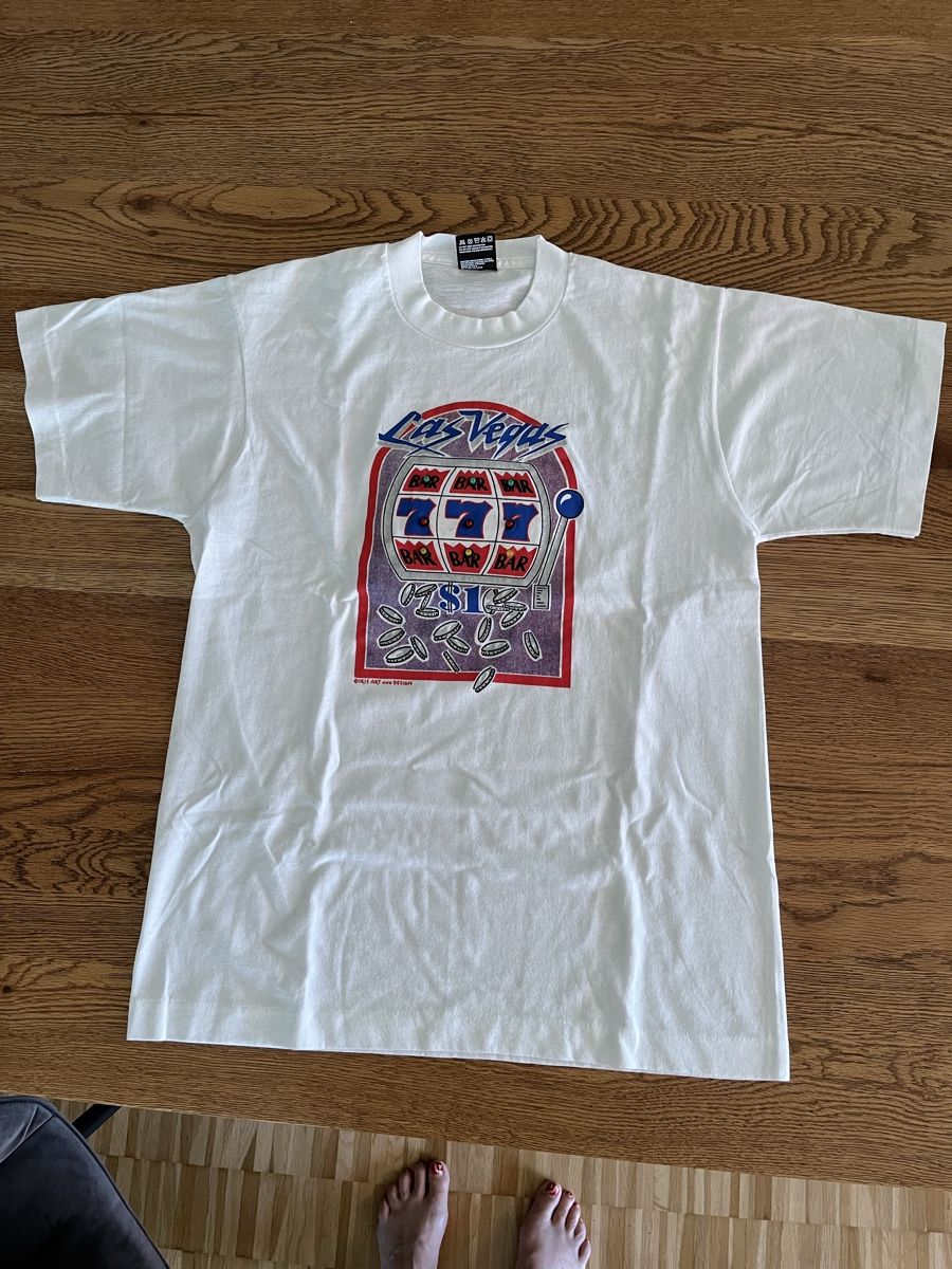 T-Shirts: T - Shirt  – Neu (gemäss Beschreibung) aus Schliern b. Köniz von medion3098 1