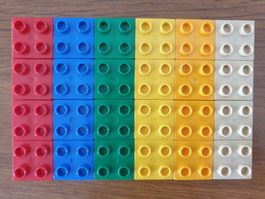 Lego Duplo (58) 24 Bausteine 2x2 Noppen
