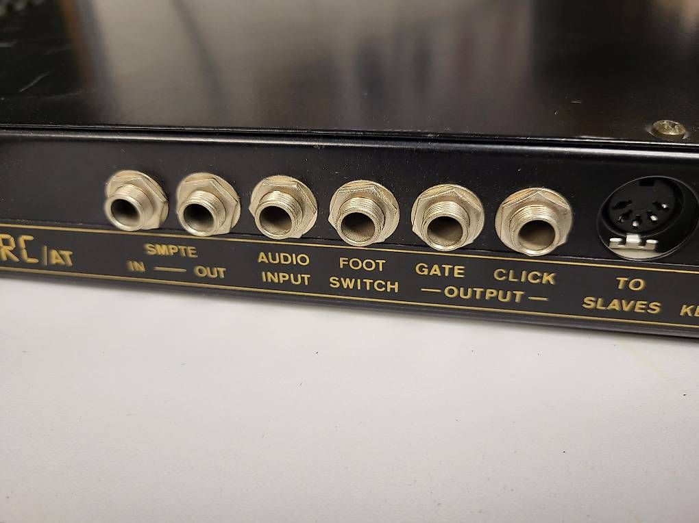 Strumenti musicali: Friend Chip SRC/AT Smpte - Midi Synchronizer – Usato da Riehen venduto da Agepi 3