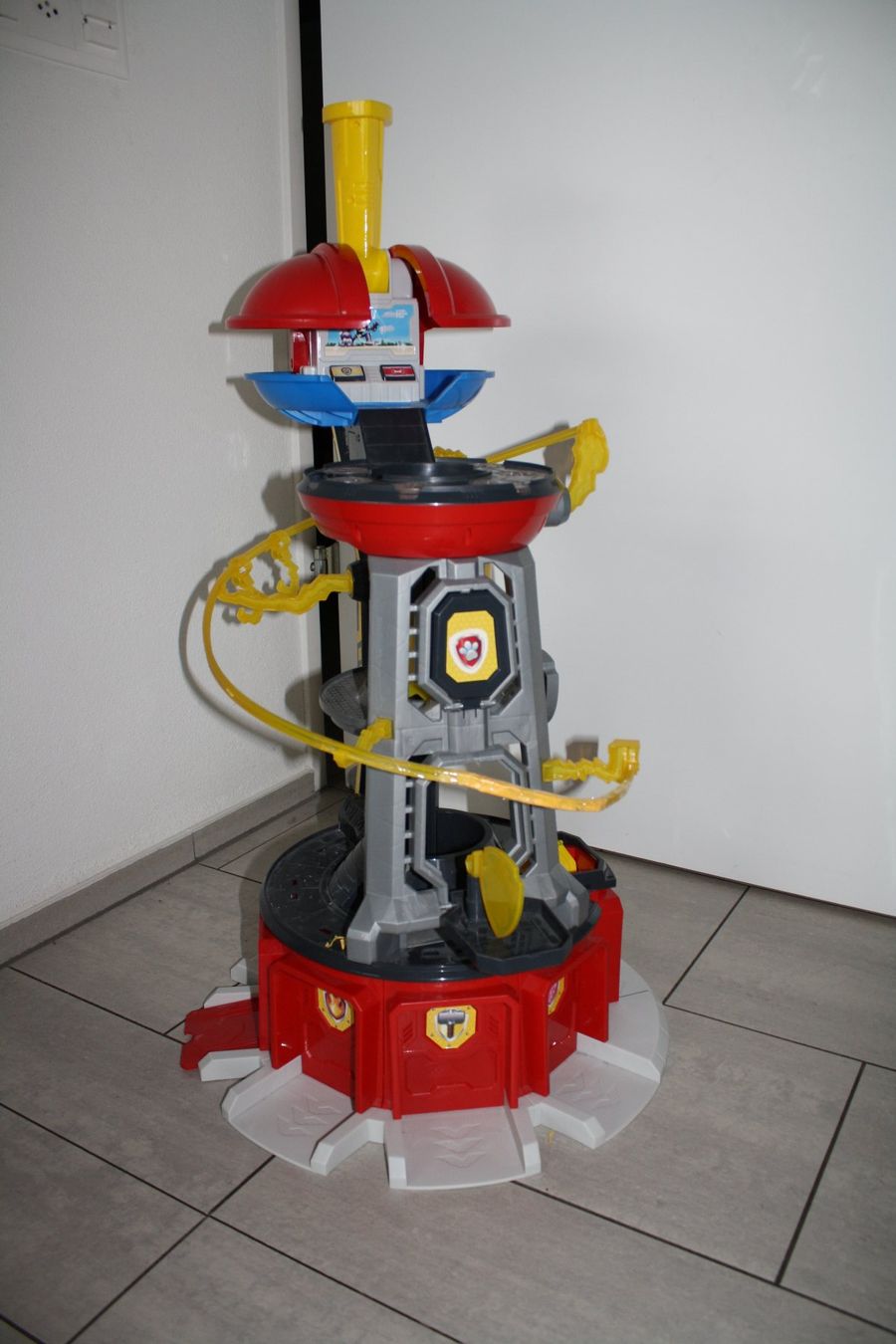 Giocattoli: Paw Patrol Zentrale – Usato da Buchrain venduto da Donatello4 1