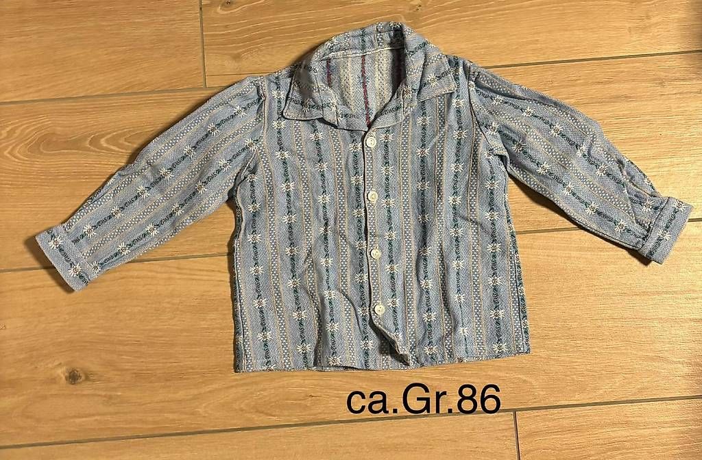 Chemises, T-shirts & Polos: Edelweisshemd ca gr 86 – D'occasion à Grosswangen par apolloM