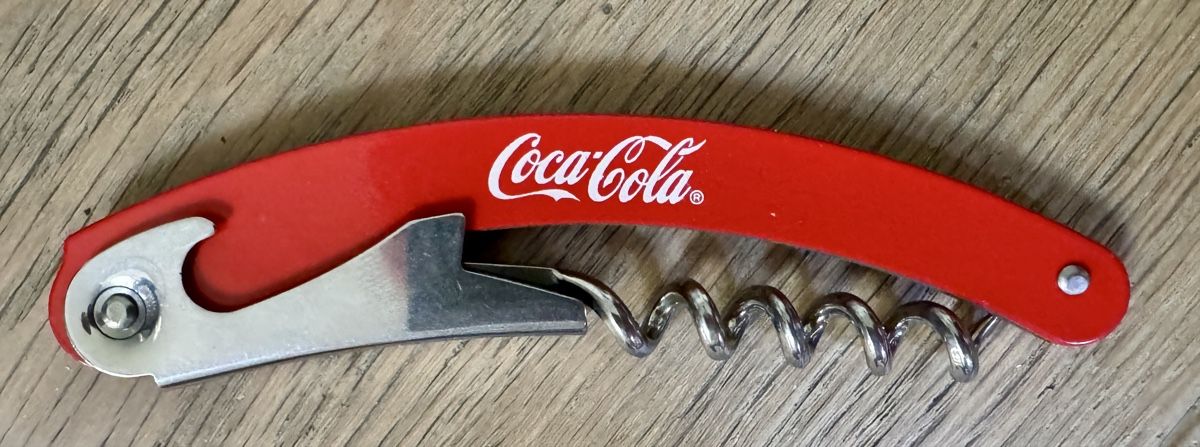 Apribottiglie & Tappi per chiusura: Coca Cola Sommelier Flaschenöffner  – Usato da Rothrist venduto da Luckywinner 1