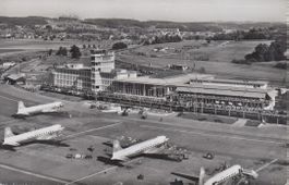 Kloten -  Zürich   ZH  -   Swissair - Flughof   um 1956
