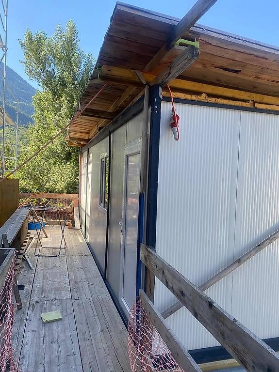 Conteneurs de construction: Baucontainer sofort abholbereit – D'occasion à Turtmann par FreiHausBau 4