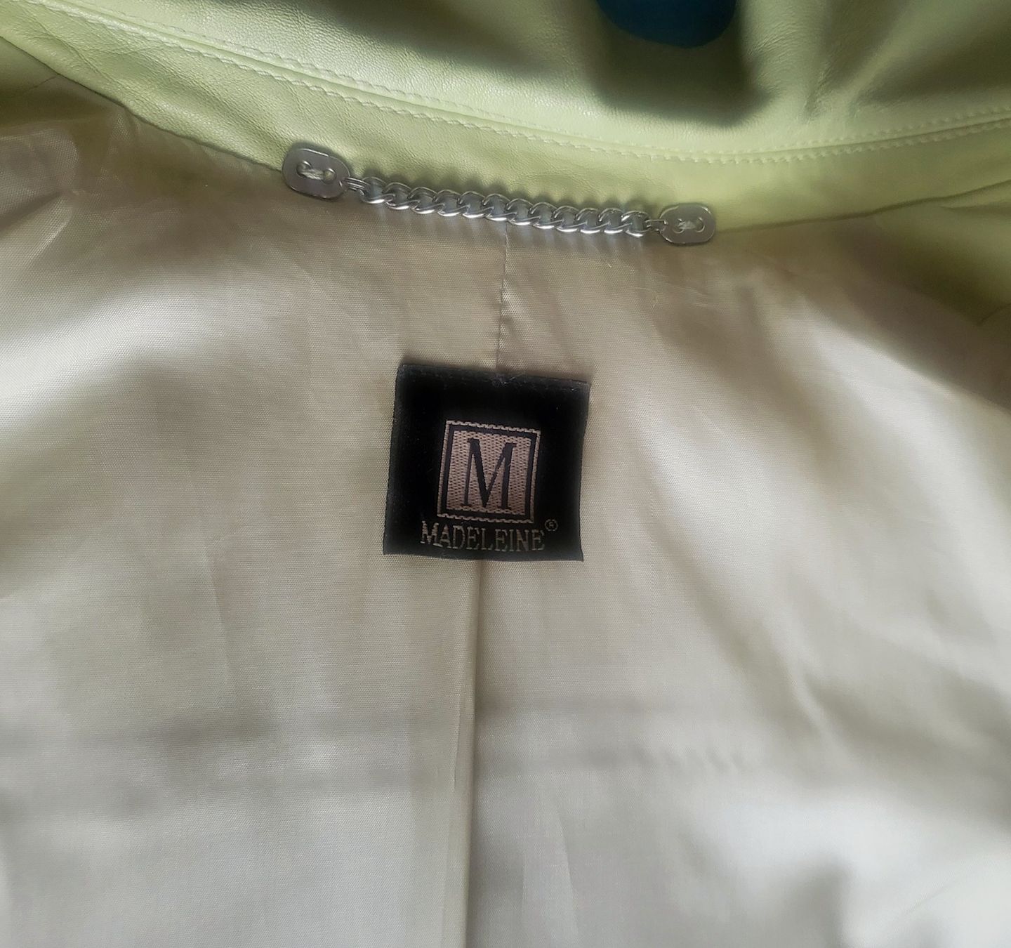 Madeleine Giacche: Veste en cuir Madeleine, taille 34. – Usato da Neuchâtel venduto da wikit 5