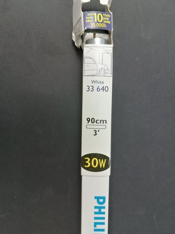Philips Lampade: PHILIPS Standard 30 Watt – Usato da Luzern venduto da Restwert_Luzern 1