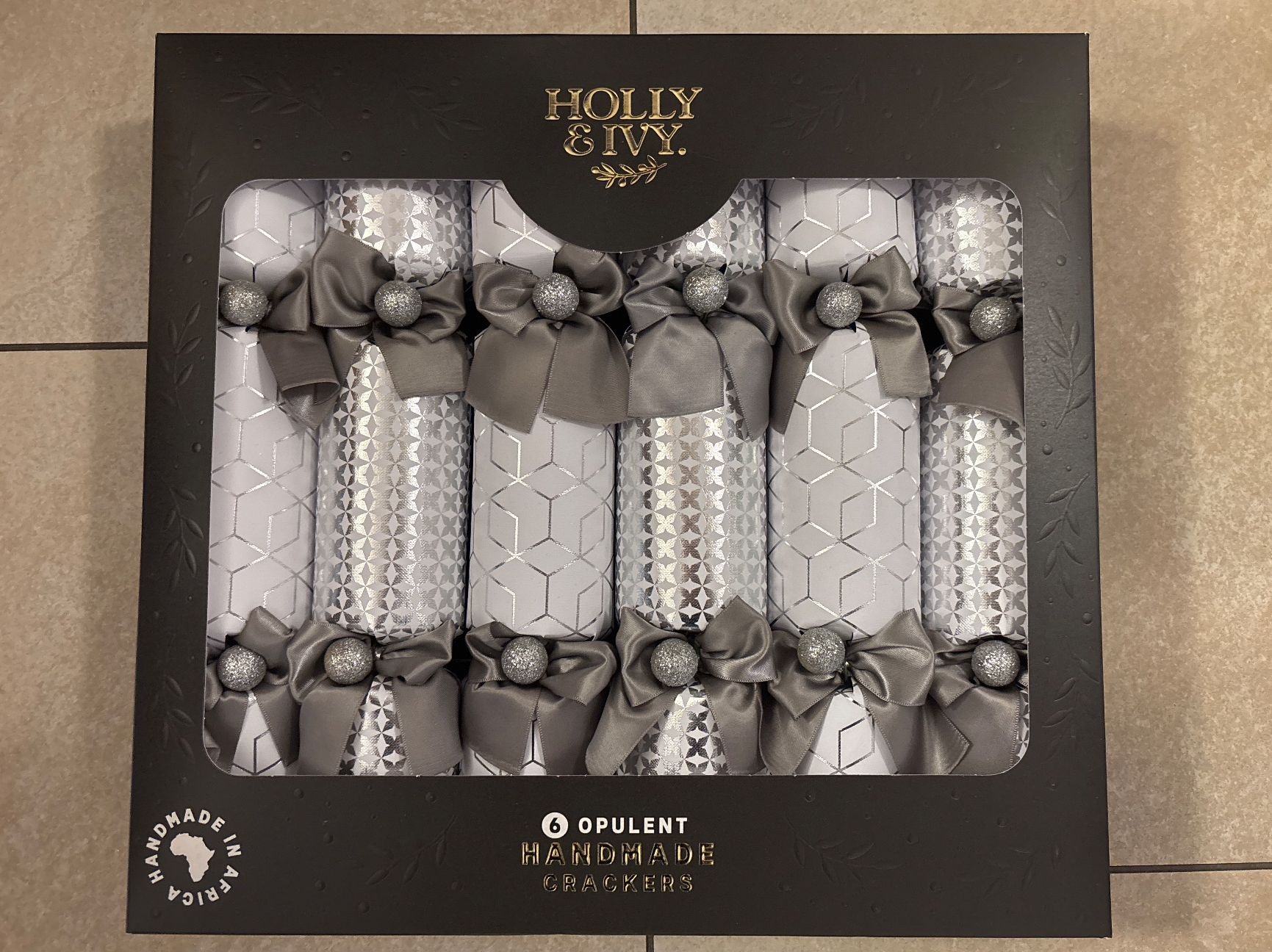 Toutes les décorations: Holly & Ivy Handmade Crackers – Neuf (Voir description) à Bülach par ter_6jf8