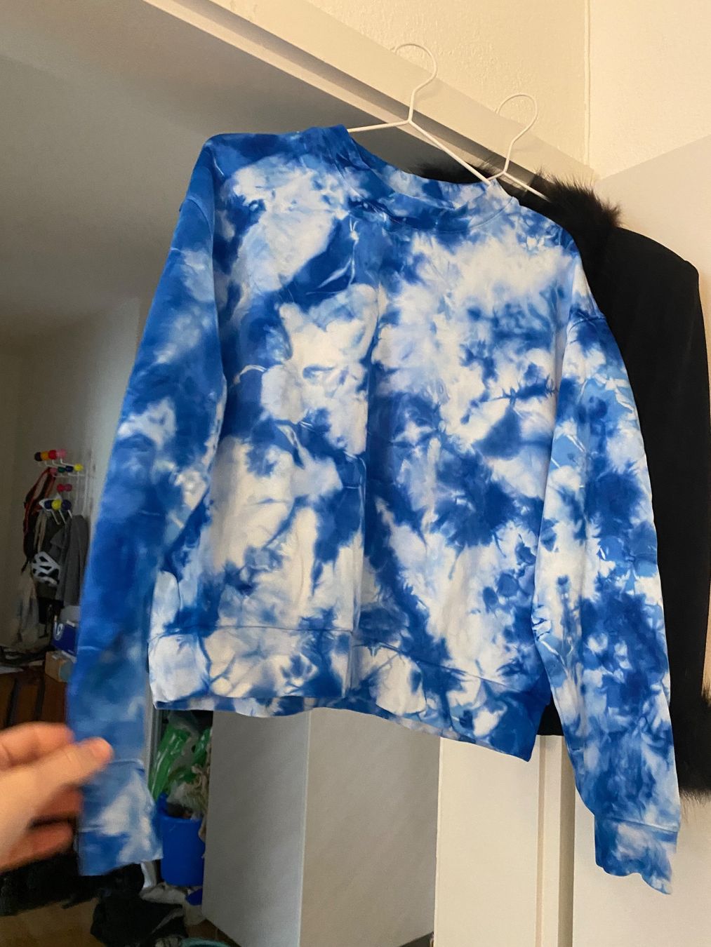 Weekday Pullover & Sweatshirts: Sweater blau Batik Pullover dunkelblau – Gebraucht aus Bern von n-dine 7