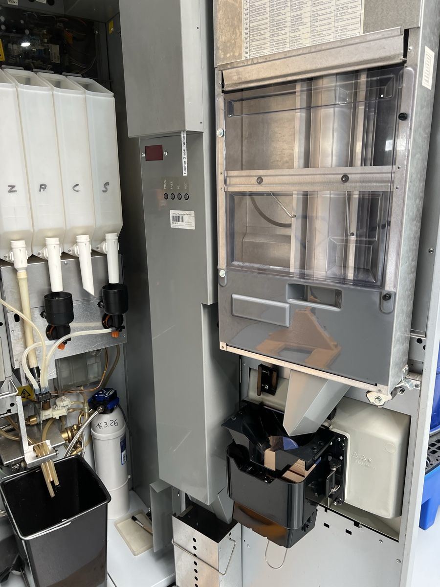 Macchine per caffè & Macchine per espresso: Dallmayr Kaffeevollautomat ab Service – Usato da Galgenen venduto da P-Tech_Performance 5