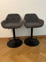 2 Barhocker, grau, höhenverstellbar, mit Armlehnen