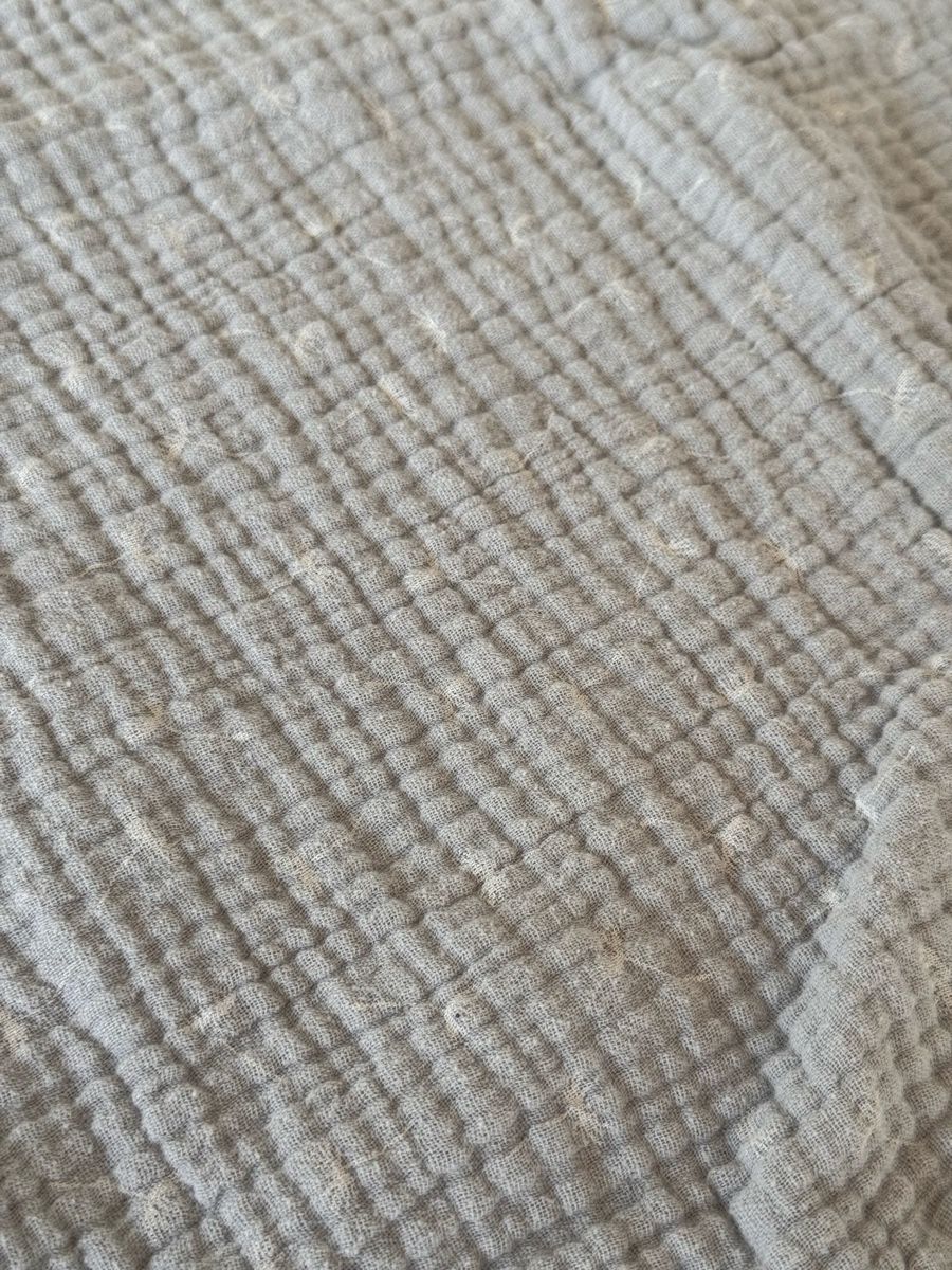 Coperte: Graue Musselindecke mit Pusteblumen – Usato da Oltingen venduto da Funnyface 1
