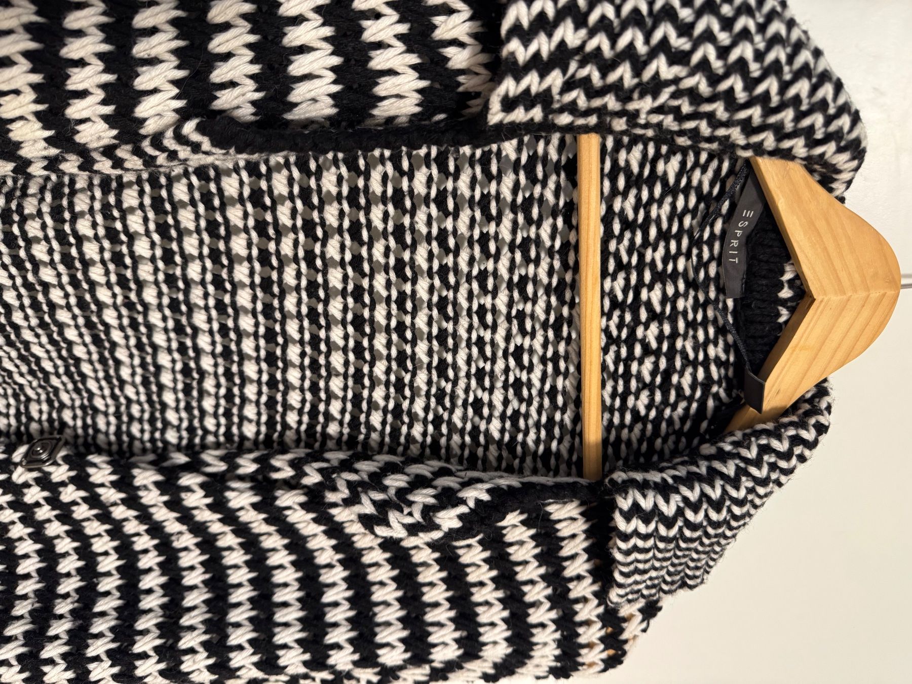 Giacche: Grobe Strickjacke aus Wolle, ESPRIT, Gr. S – Usato da Bubikon venduto da hachia888 5