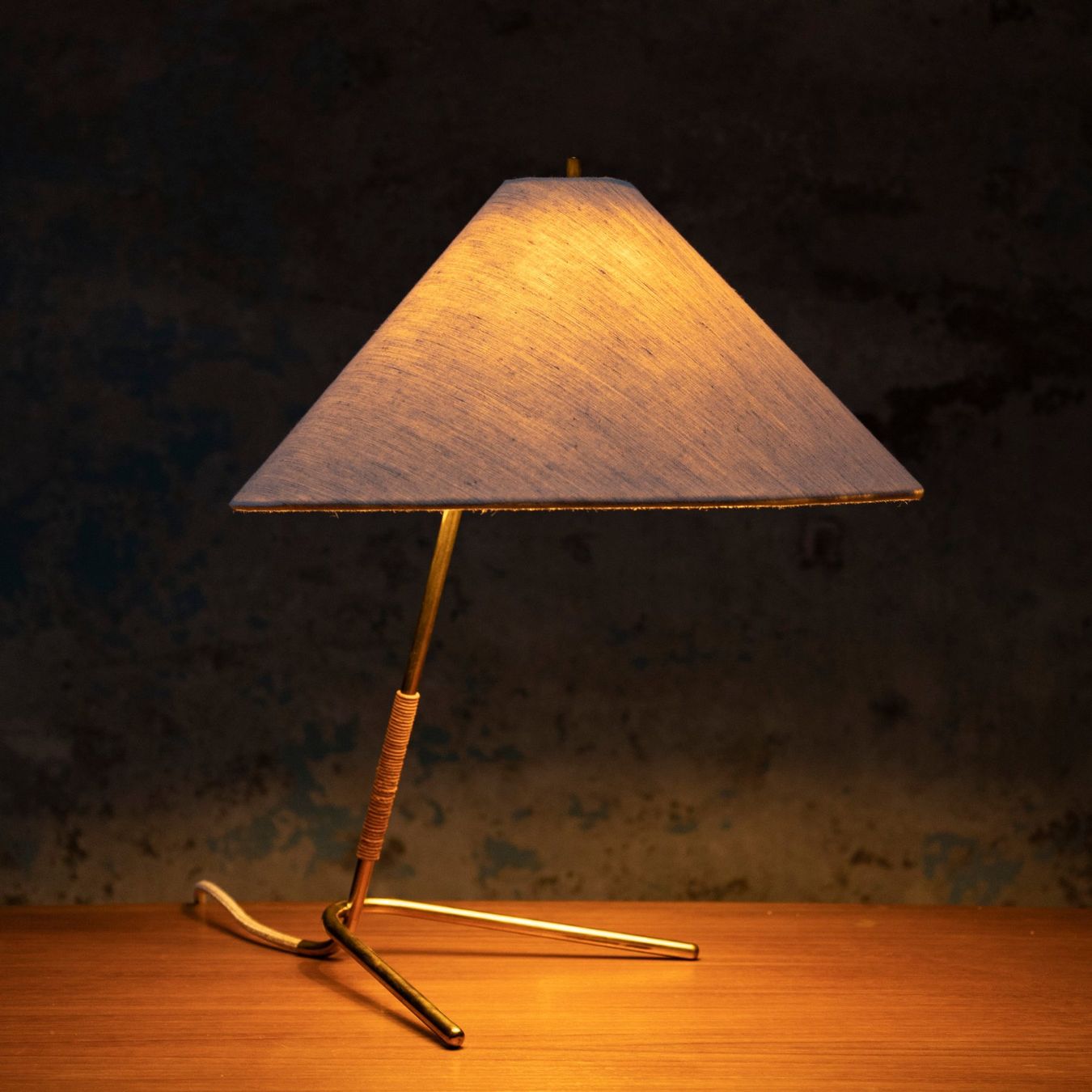 Lampade: Kalmar Hase TL – Usato da Basel venduto da Patts_Lampenfieber 1
