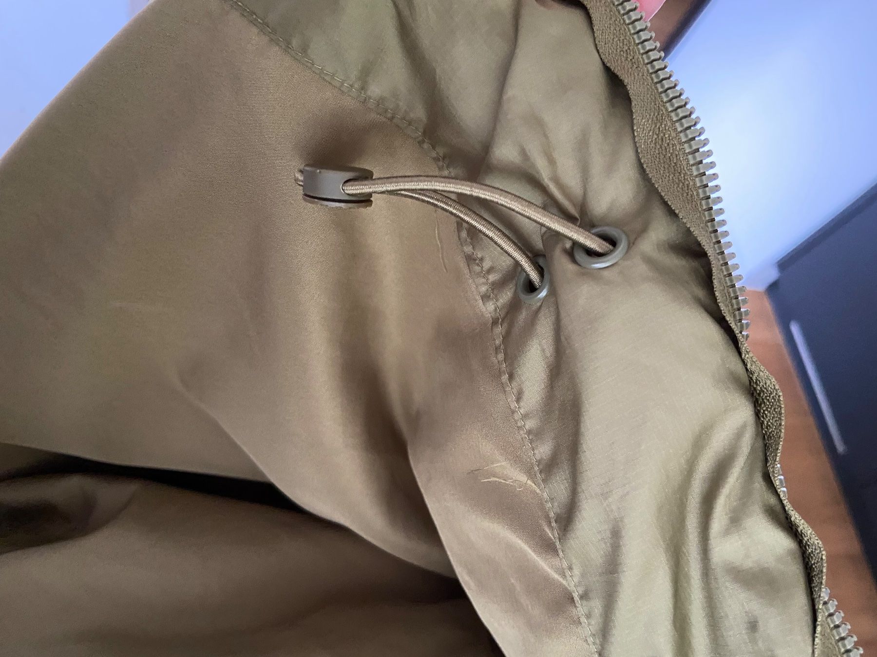 H&M Gilets & Westen: Langes, wattiertes Gilet – Gebraucht aus Brig von jch_rq8z 5