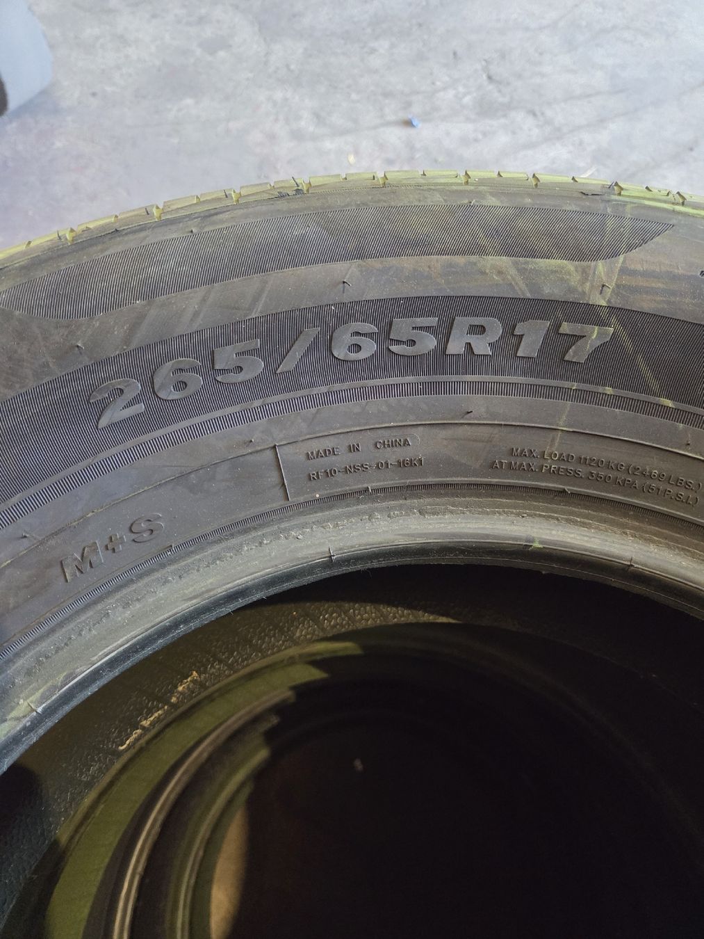 Sonstiges Schreiben & Zeichnen: pneu 265 65 17 112H – Gebraucht aus Péry von gianni027