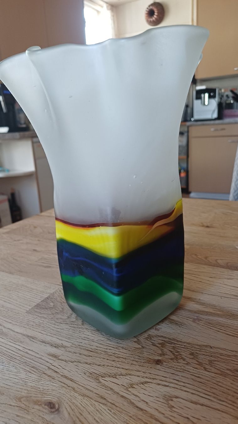 Vase & Récipients: Schöne Farbige Vase  – D'occasion à Flawil par Pinkmalibu 9