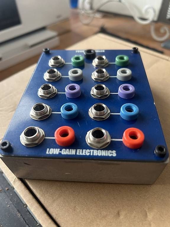Elektronikbauteile: UTL-2 Format Jumbler Low Gain Electronics Passive Adapterbox – Gebraucht aus Bern von lor_s9hx 2