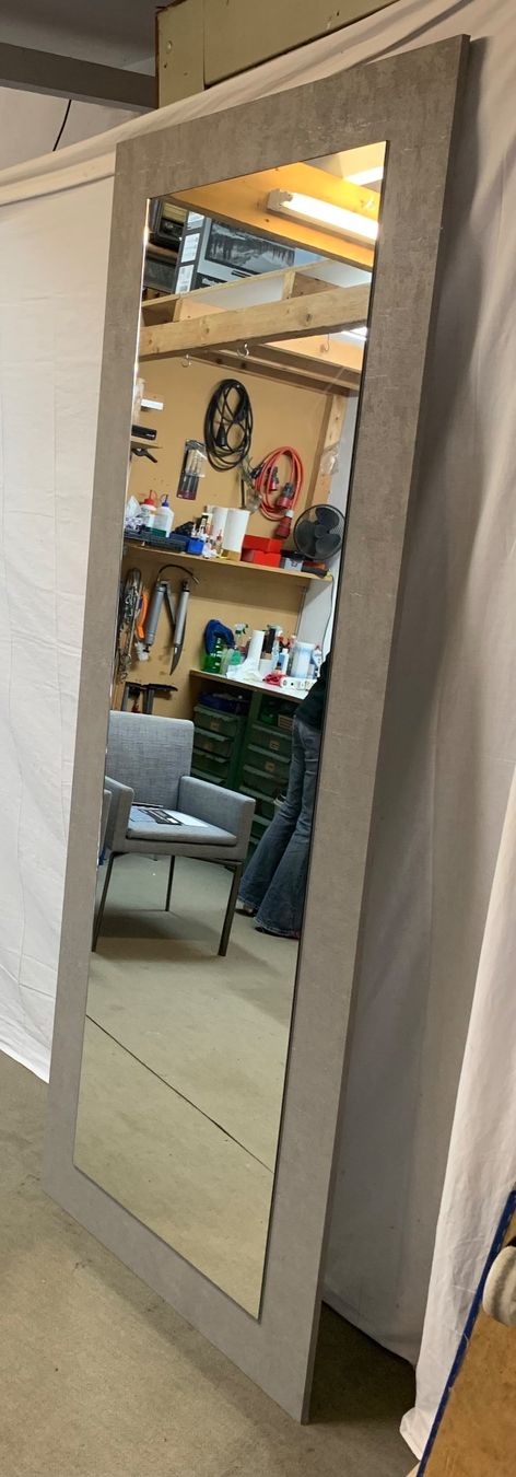 Specchi: Stand- oder Wandspiegel aus Modegeschäft! – Usato da Brunnen venduto da Allerwaren 1