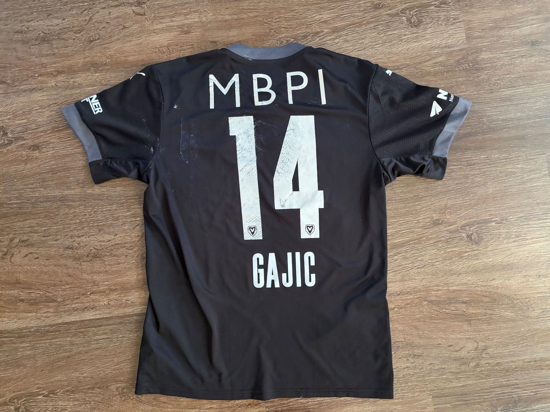 Puma Canottiere & Pantaloni: FC Vaduz Trikot Gr. L / Gajic – Usato da Muttenz venduto da bargain_hunter 2