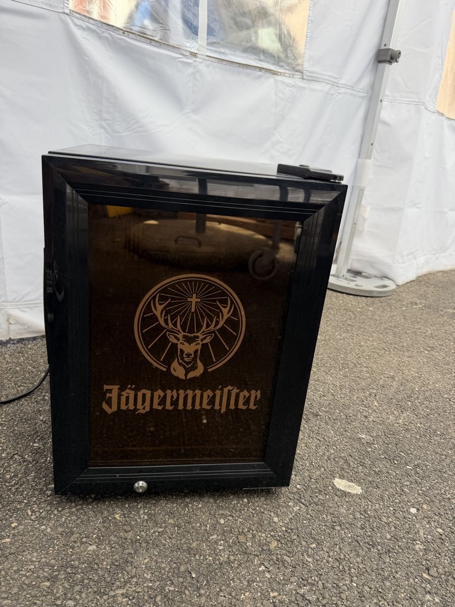 Réfrigérateurs: Jägermeister Kühlschrank – D'occasion à Goldach par Spil85 2