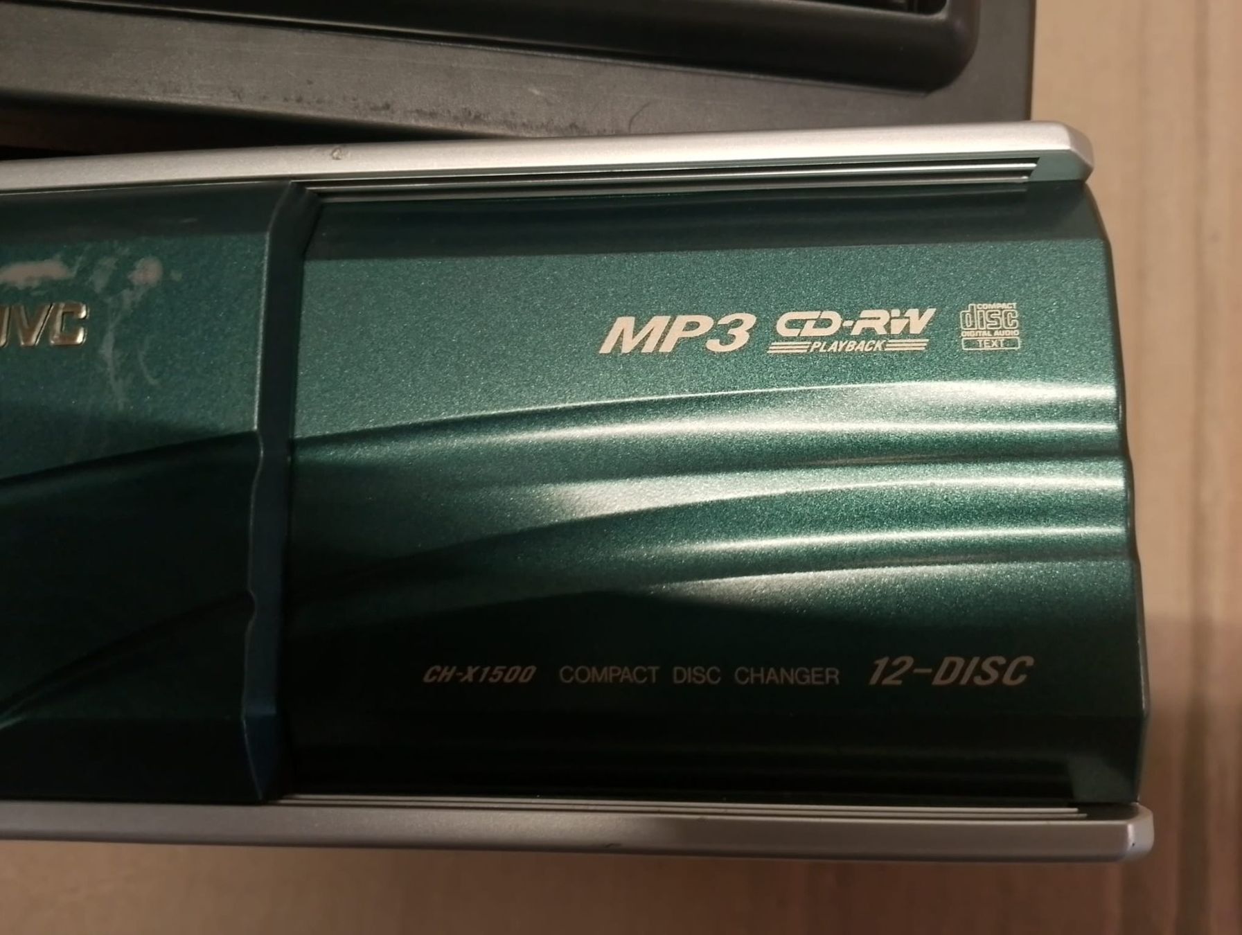 JVC Radio: Radio JVC und 12fach CD Wechsler – Usato da Niedergösgen venduto da usc_tt5r 2