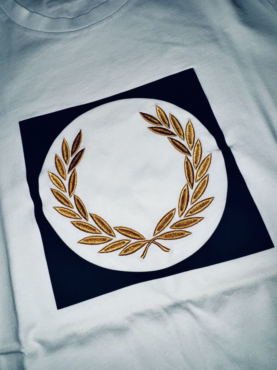 Fred Perry T-shirt: Fred Perry - T-shirt - M – Nuovo (secondo la descrizione) da Collonge-Bellerive venduto da alejan_0984