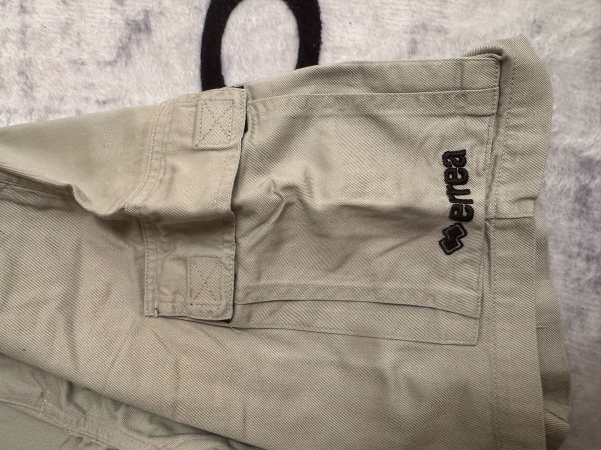 Pantalons: Bermuda cargo Erreà beige taglia L – D'occasion à Monte Carasso par chi_tvk2 1