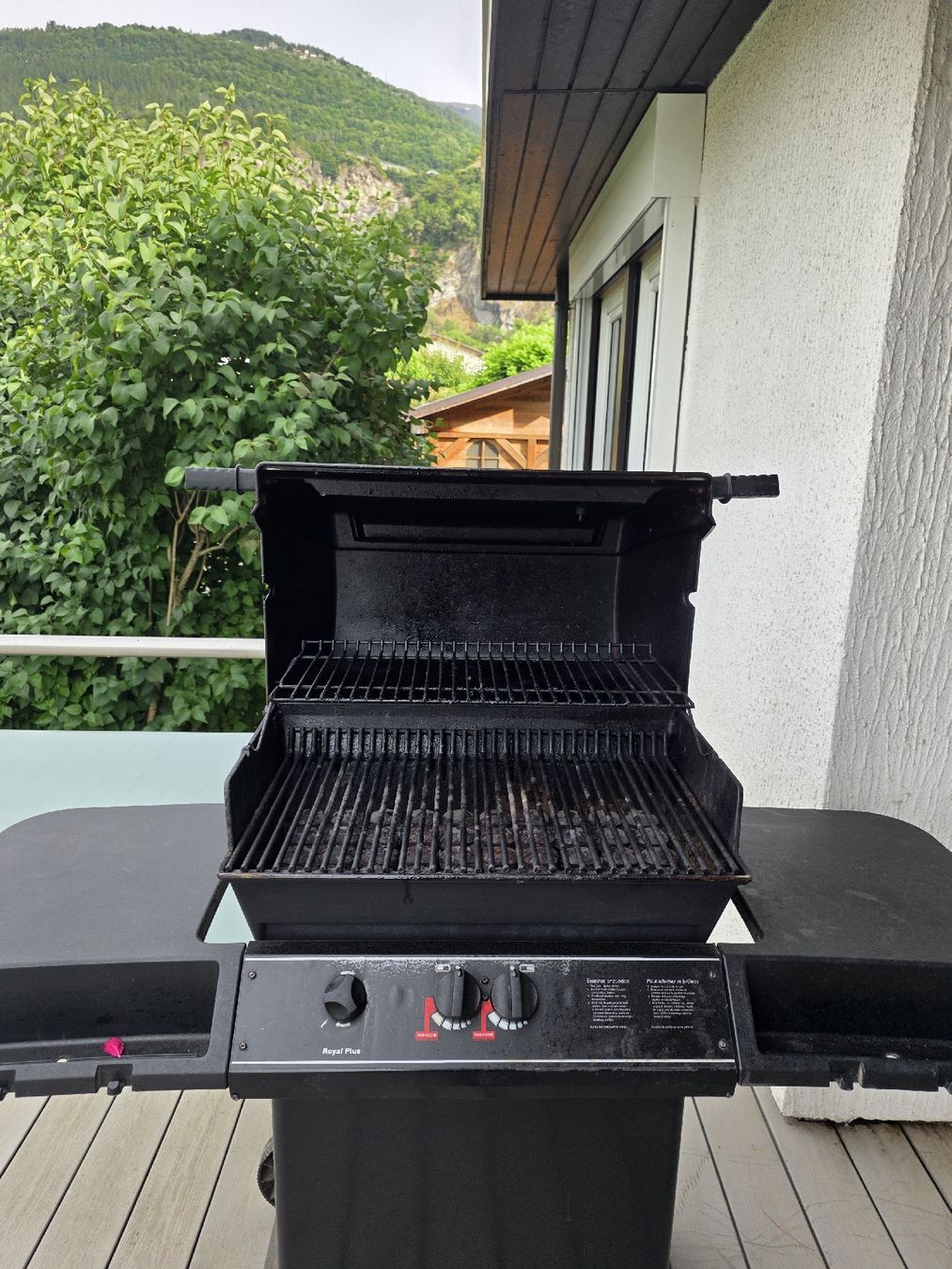 König Griglie: Barbecue à gaz Koenig Royal Plus  – Usato da Aproz (Nendaz) venduto da moonfull 3