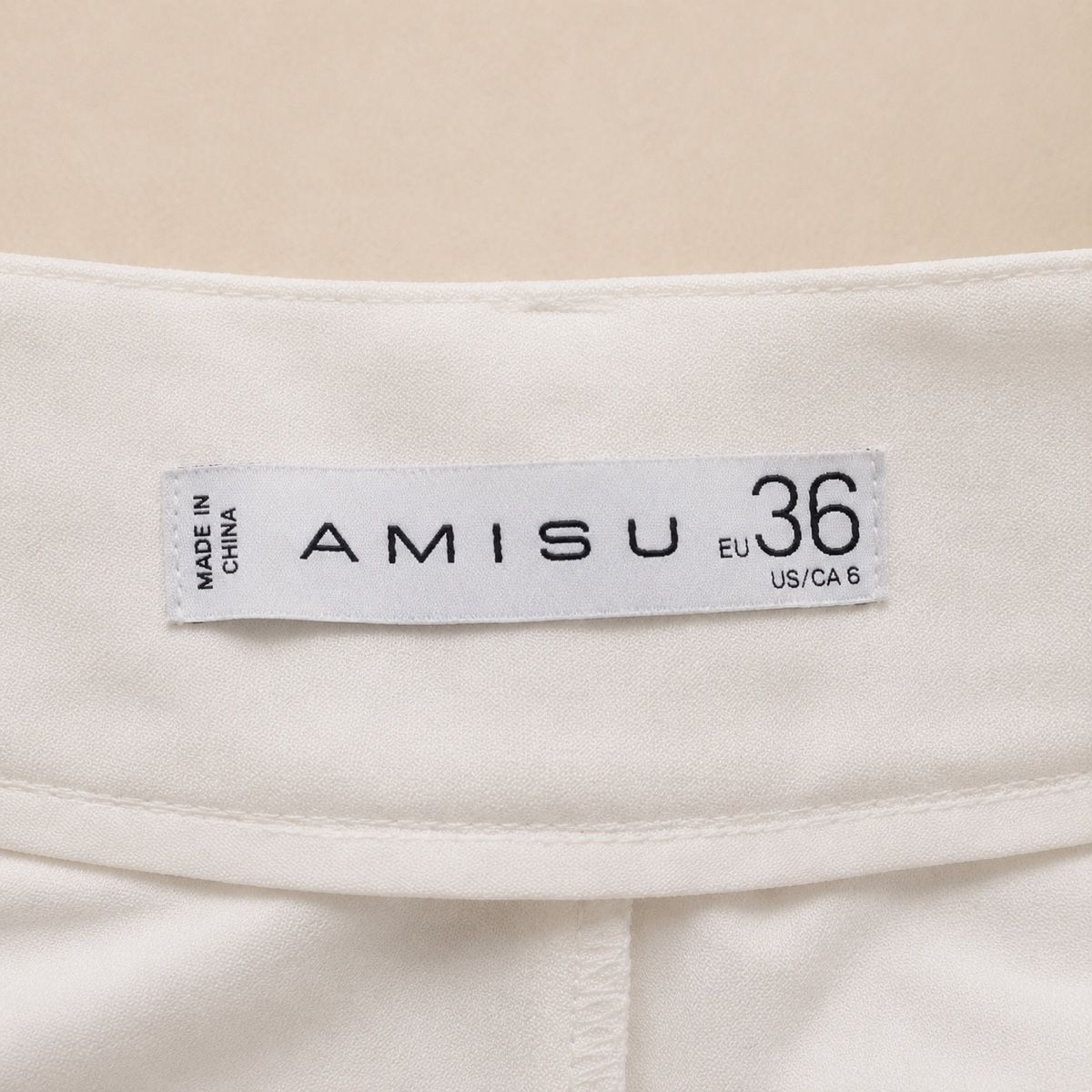 Pantaloni: SHORT BLANC CEINTURÉ – Nuovo (secondo la descrizione) da Lausanne venduto da KeNaChic 2