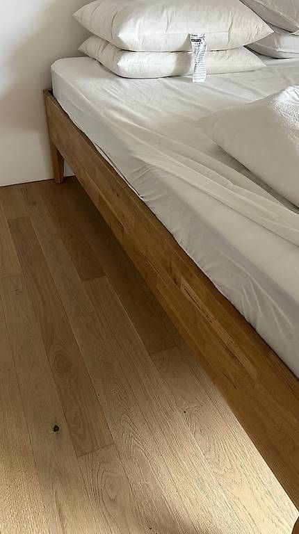 Pfister Letti: Bett mit Lattenrost und Matratze – Usato da Birsfelden venduto da willow1 4