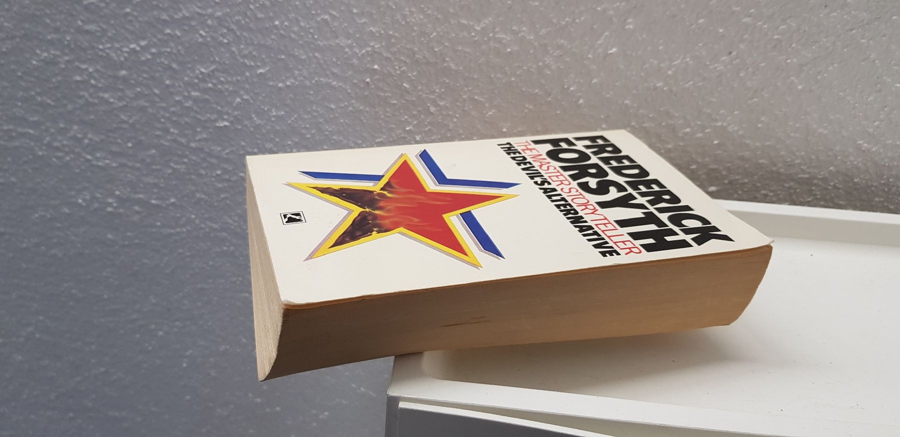 Libri: Frederick Forsyth The Devil's Alternative Thriller Buch – Usato da Zürich venduto da sb_t28m 3