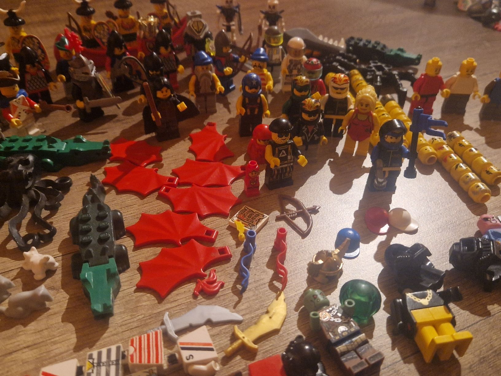Lego Kit di costruzioni: Lego Figuren Sammlung – Usato da Eschenbach SG venduto da and_rq76 6