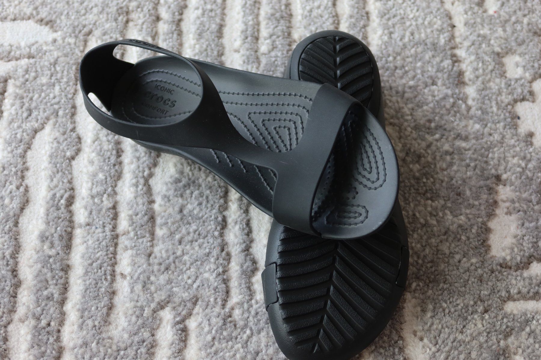 Crocs Scarpe da donna: Damensandale von CROCS, Grösse 40 - NEU – Nuovo e nell'imballaggio originale da Zürich venduto da Piki7 2
