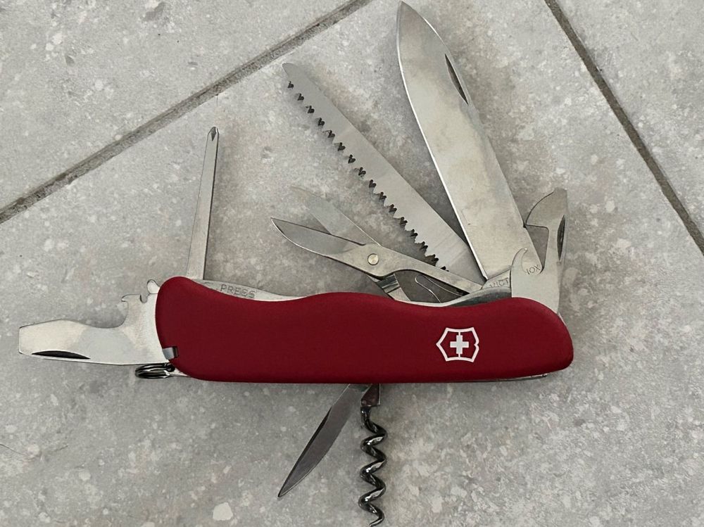 Victorinox best sale outrider bosch