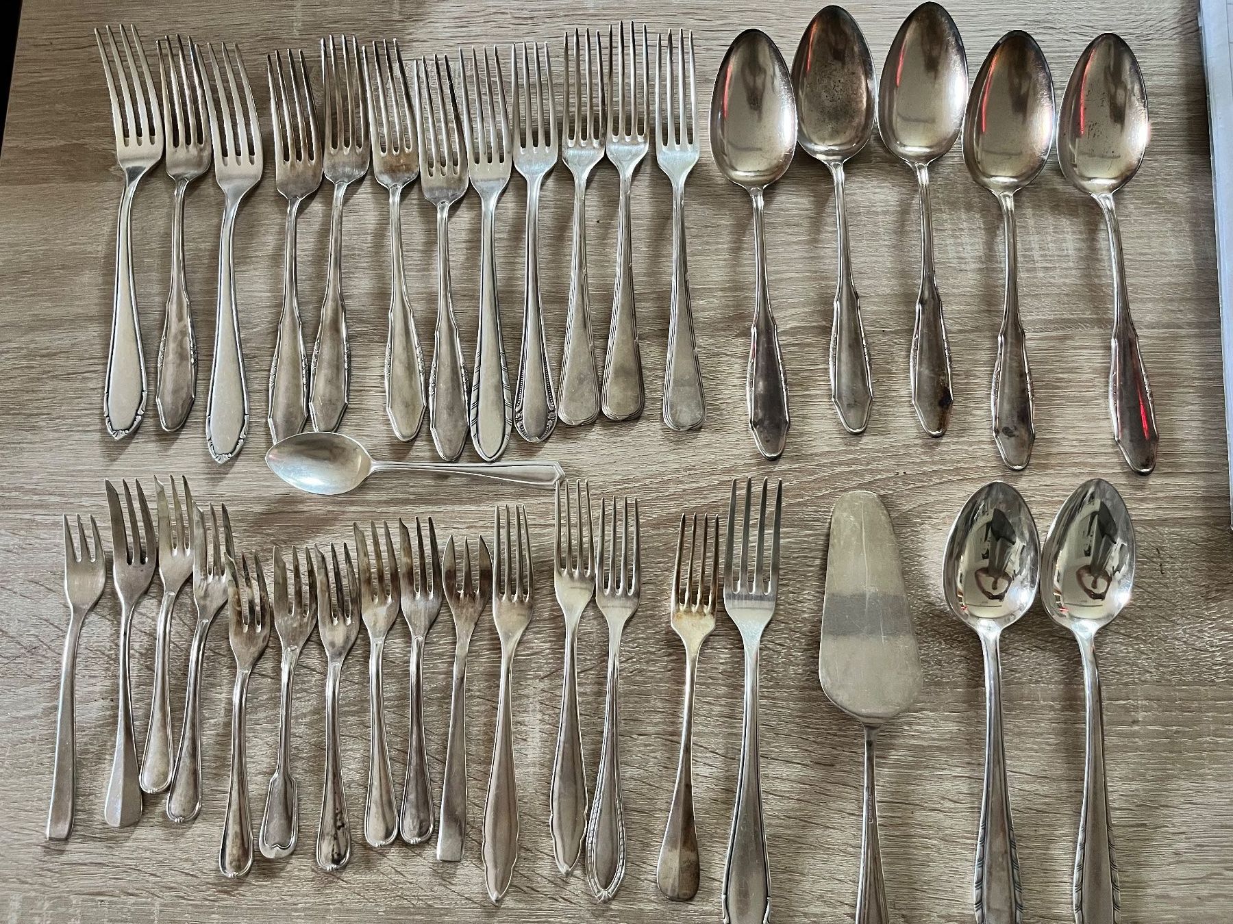 Set di posate: Versilbertes Besteck – Usato da Muttenz venduto da Bhuebi
