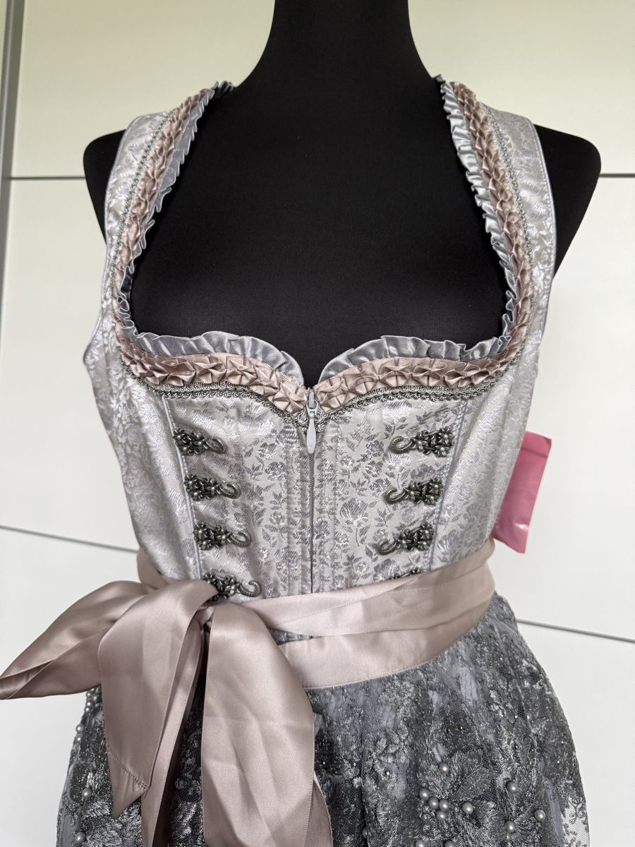 Krüger Vestiti: Wunderschönes Krüger Dirndl in Gr. 38 / neu! – Nuovo e nell'imballaggio originale da Olten venduto da ale_nb2x