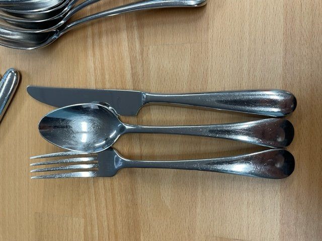 BIODORF Mehrweg Besteck 150 Stück - Kompostierbare Gabeln, Messer, Löffel - Plastikfrei