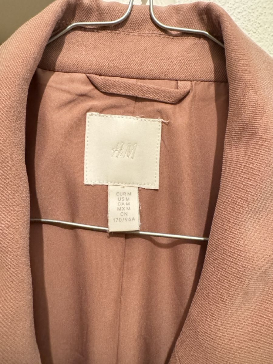 H&M Jacken: Blazer oversized M – Gebraucht aus Fribourg von lrb_ht5m 1