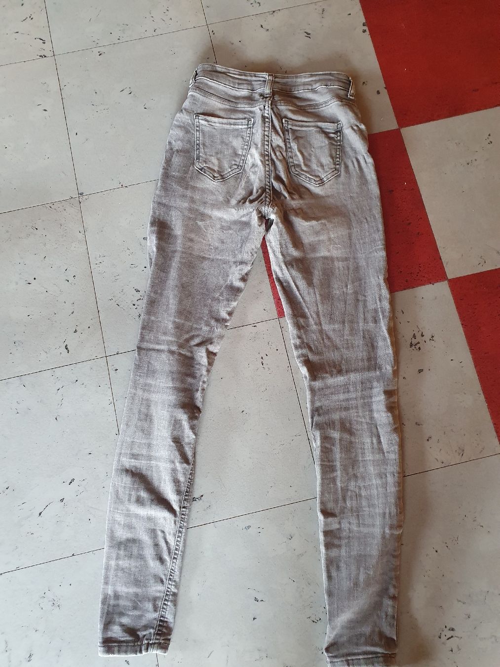 Jeans: Jeans – Usato da Moosseedorf venduto da Sonnenschein.. 3